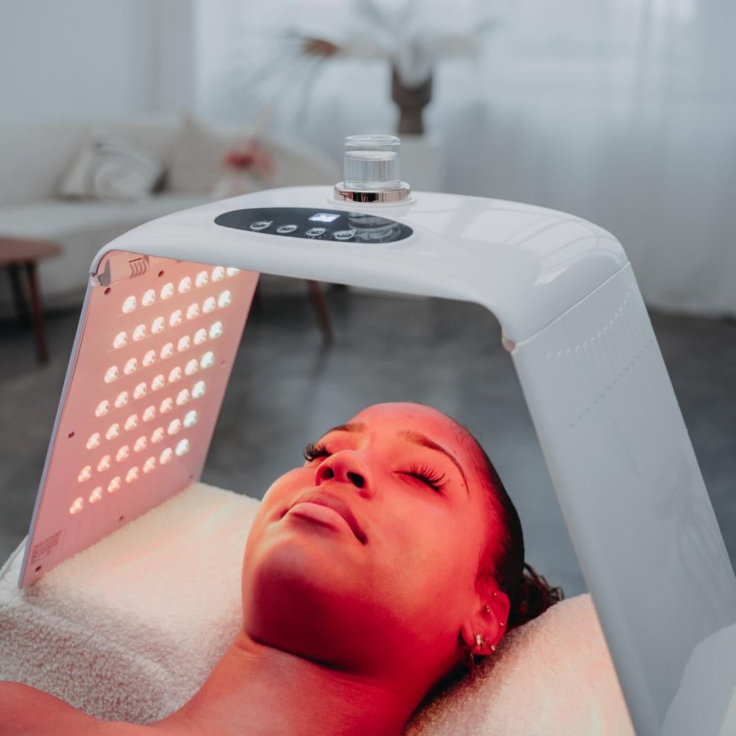 LED facial therapy 